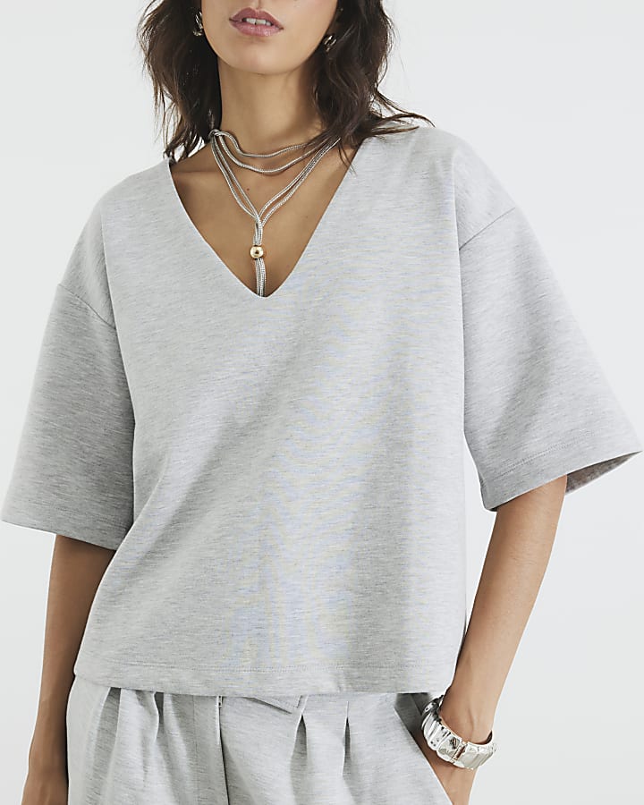 Effortless Grey V-Neck Short Sleeve Tee - Relaxed Fit, Soft Blend for Women