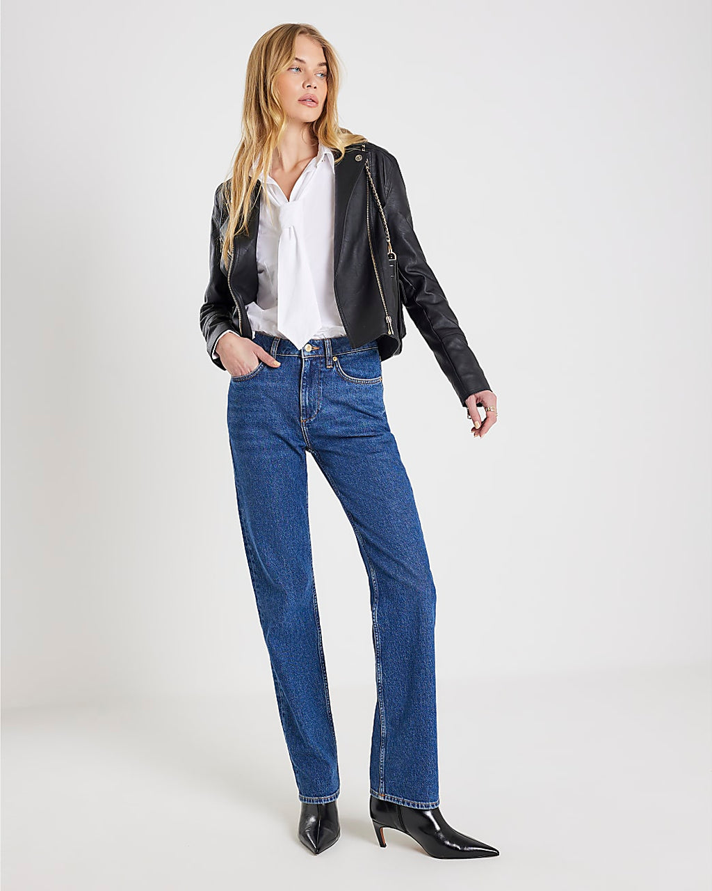 Women's Black Faux Leather Biker Jacket: Stylish Zip-Up Design for Everyday Wear