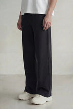 Everyday Relaxed Straight Trousers – Black